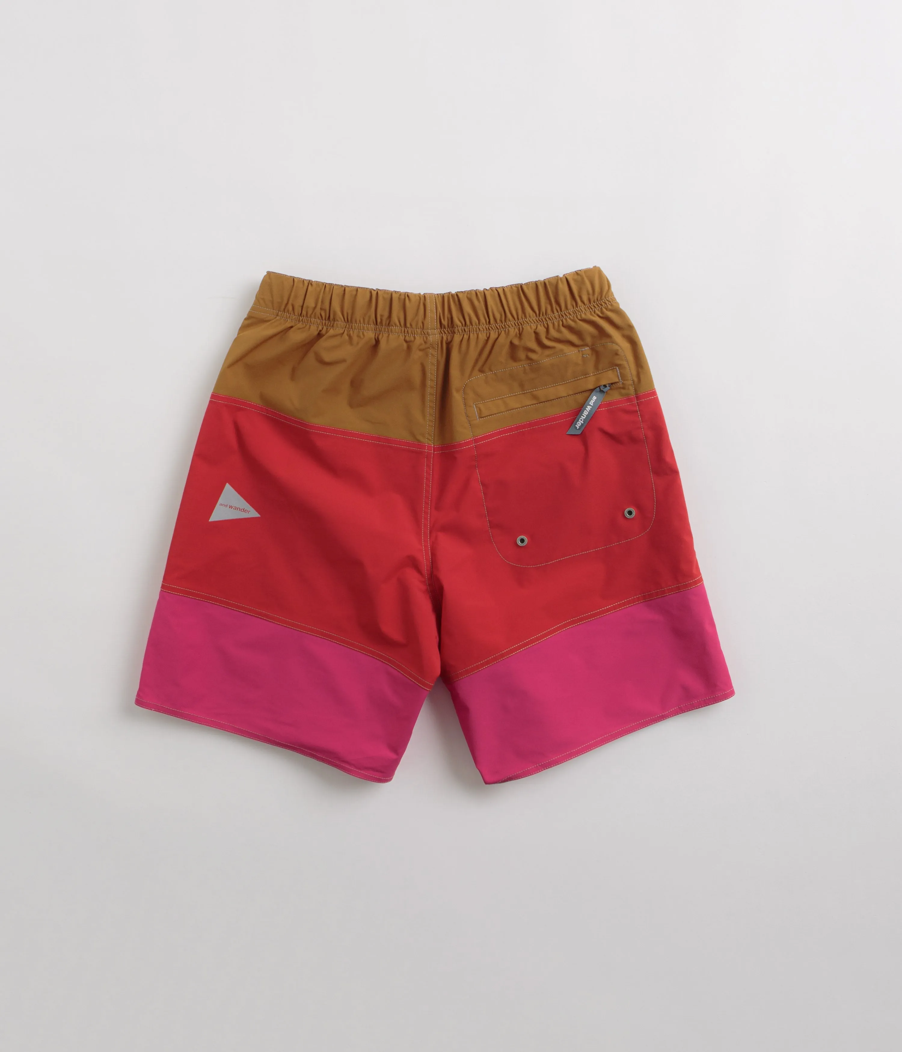 and wander Wave Shorts - Red