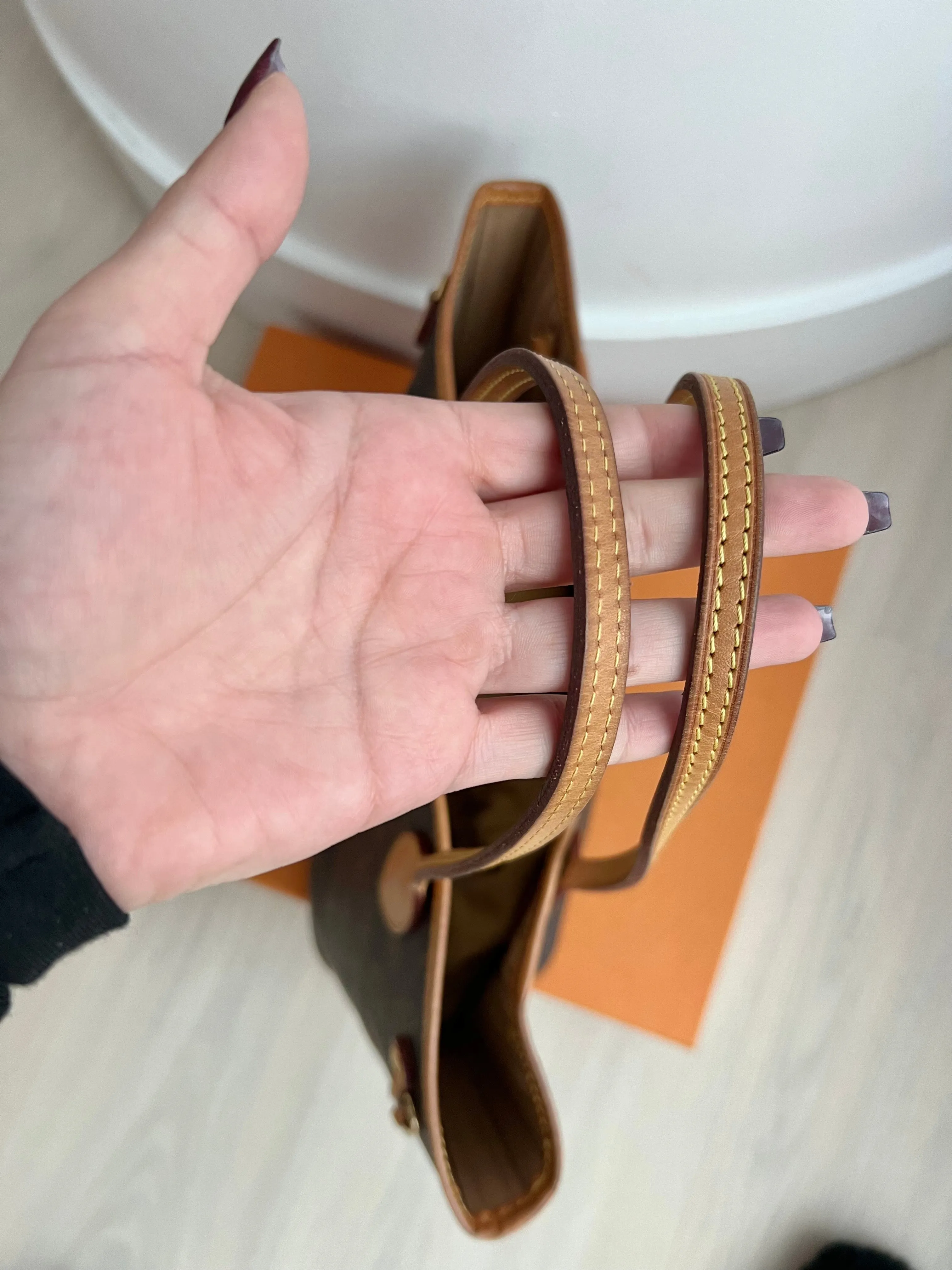 Louis Vuitton Neverfull bag